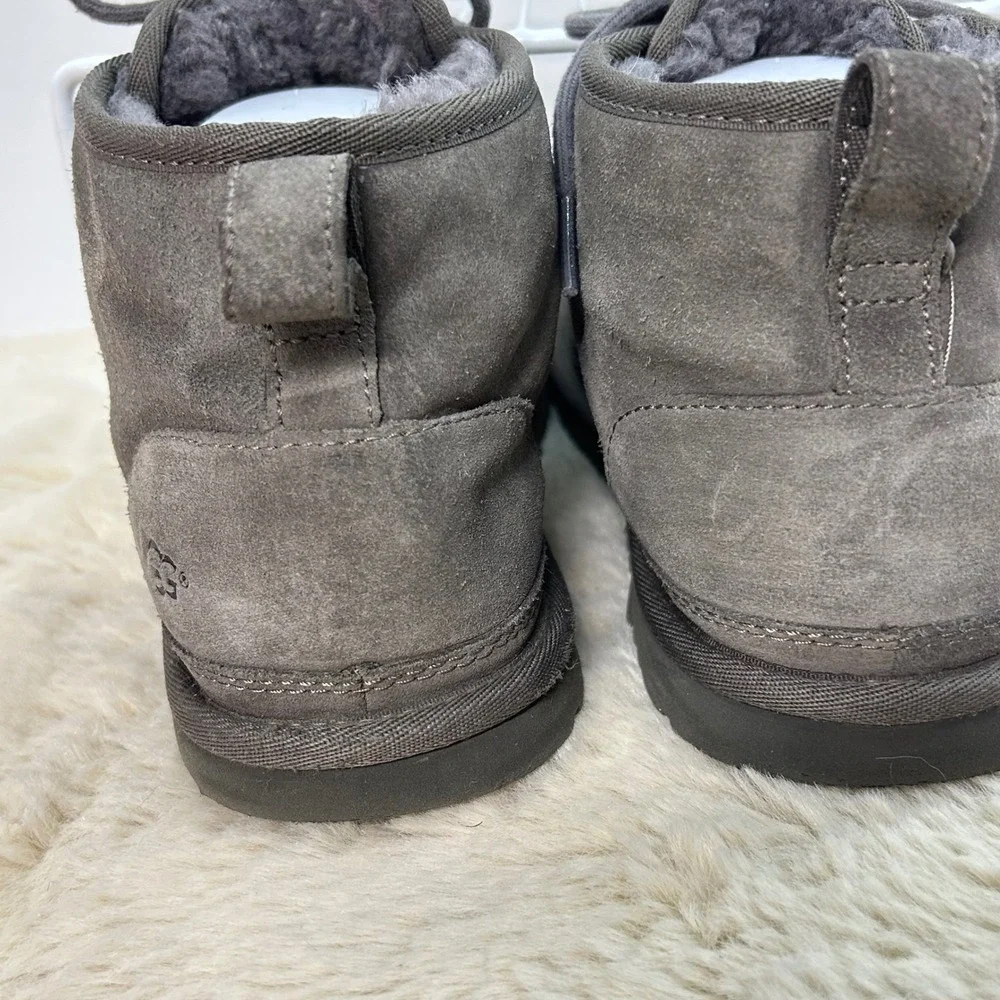 UGG Neumel Suede Chukka Boots Charcoal Grey Mens‎ 7 S/N 3236 Lace Up Boot